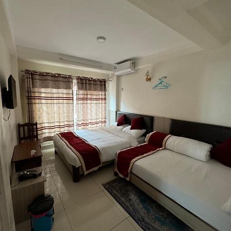 Om Bramha Hotel Katmandou Extérieur photo