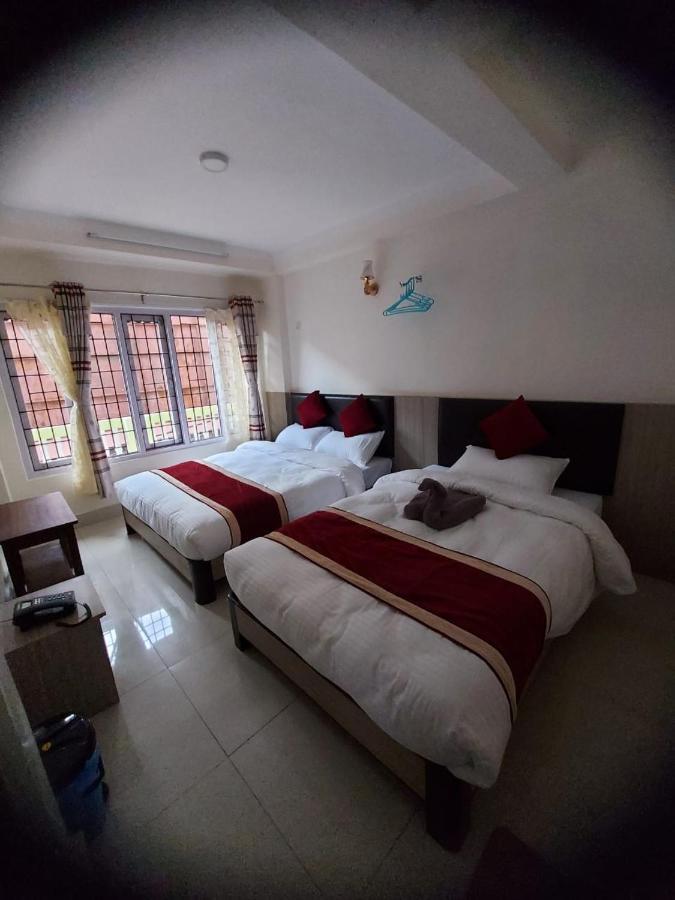 Om Bramha Hotel Katmandou Extérieur photo