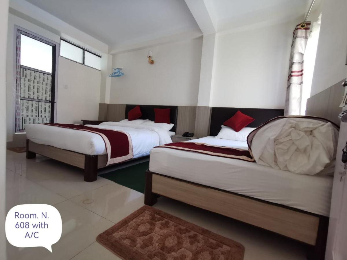 Om Bramha Hotel Katmandou Extérieur photo